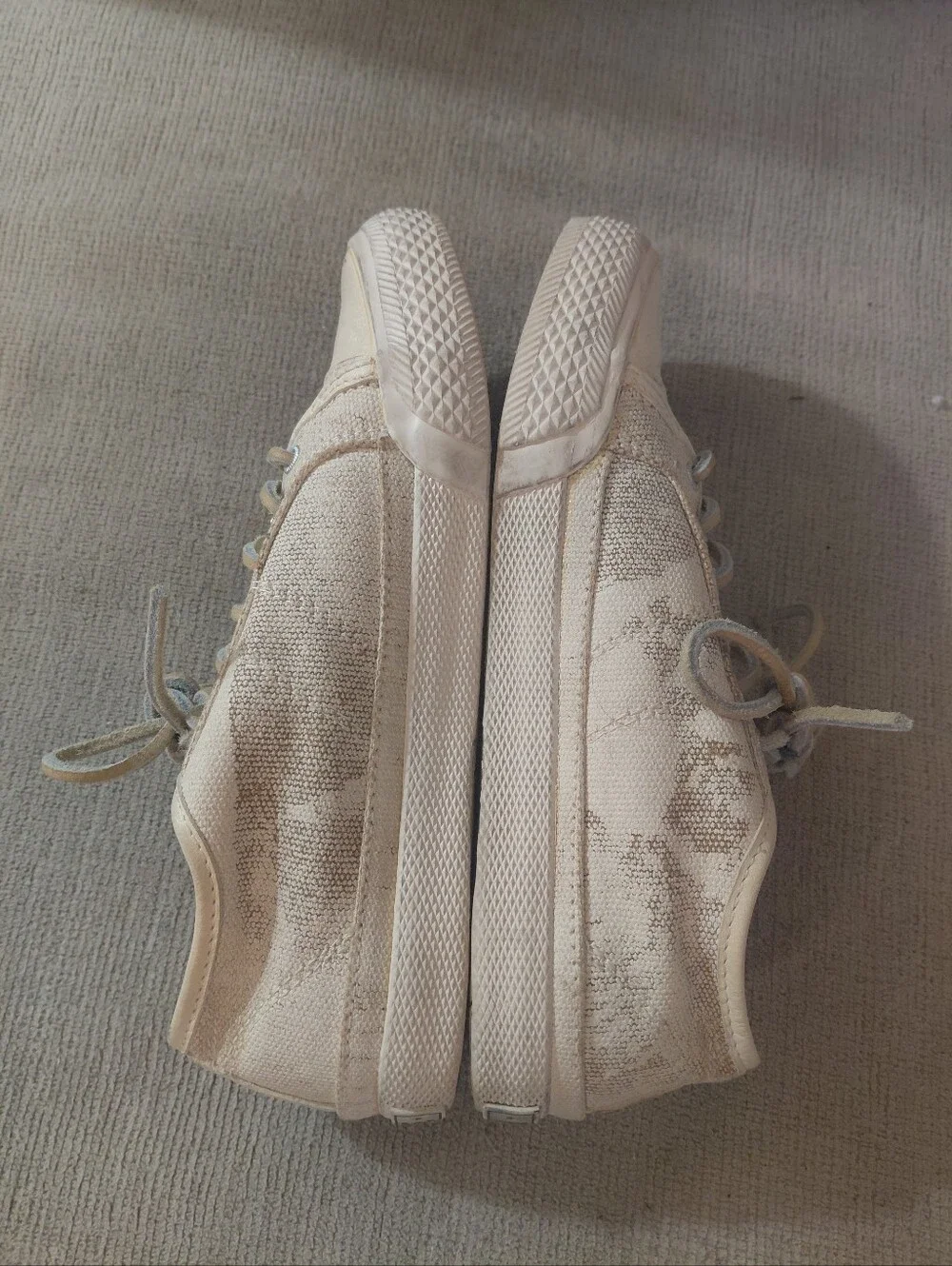 Frye casual low